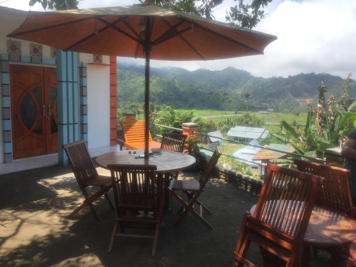 Bintang Bungalow Tour & Travel Kelimutu Esterno foto